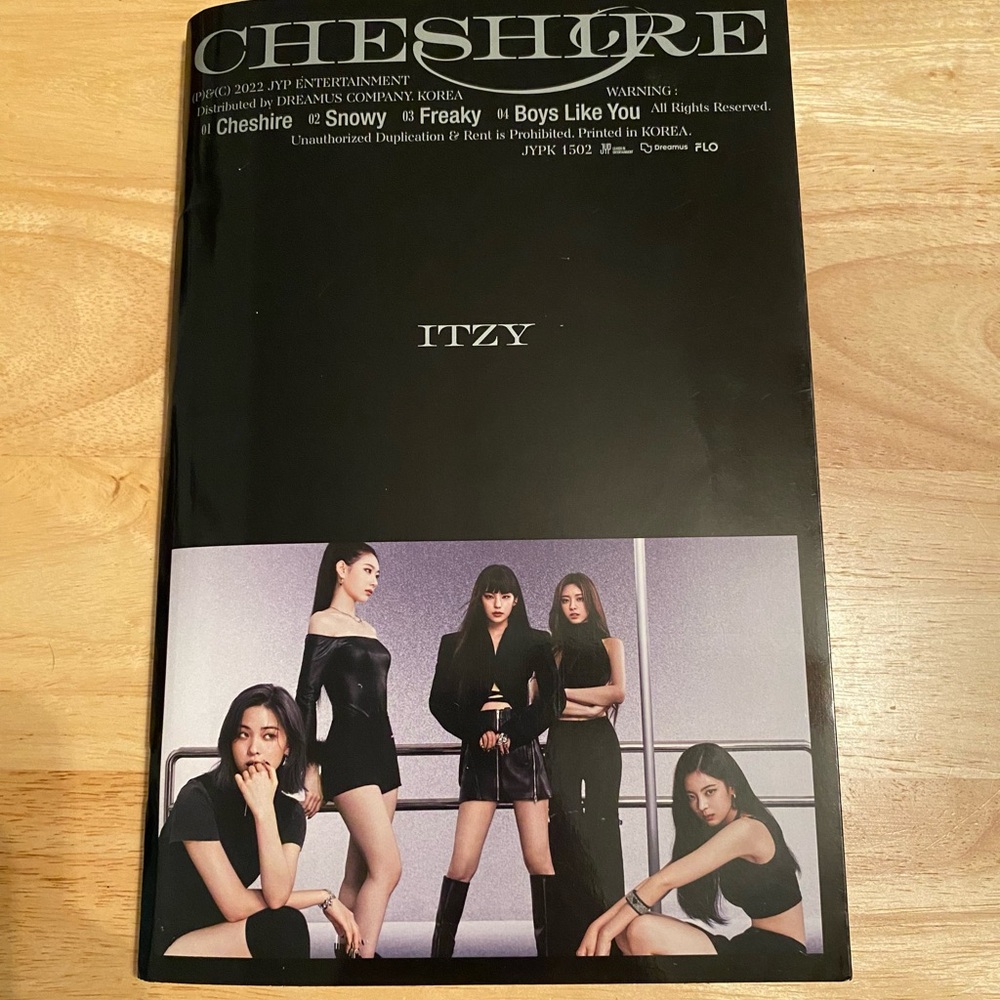 Itzy Cheshire Standard A Album